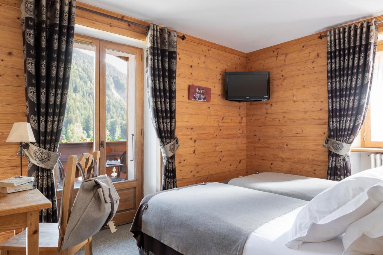 Logis La Croix-Saint-Maurice Hotel Le Grand-Bornand Bagian luar foto
