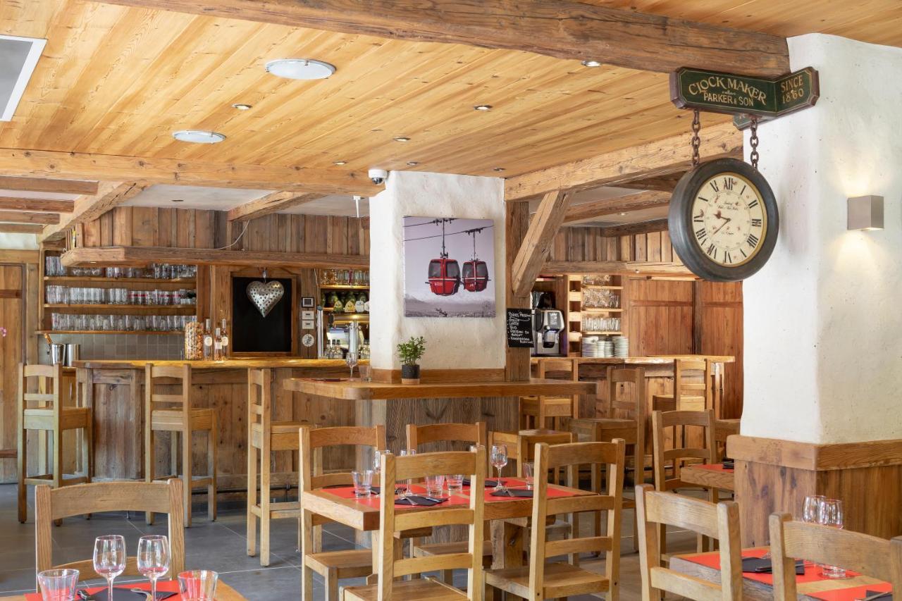 Logis La Croix-Saint-Maurice Hotel Le Grand-Bornand Bagian luar foto