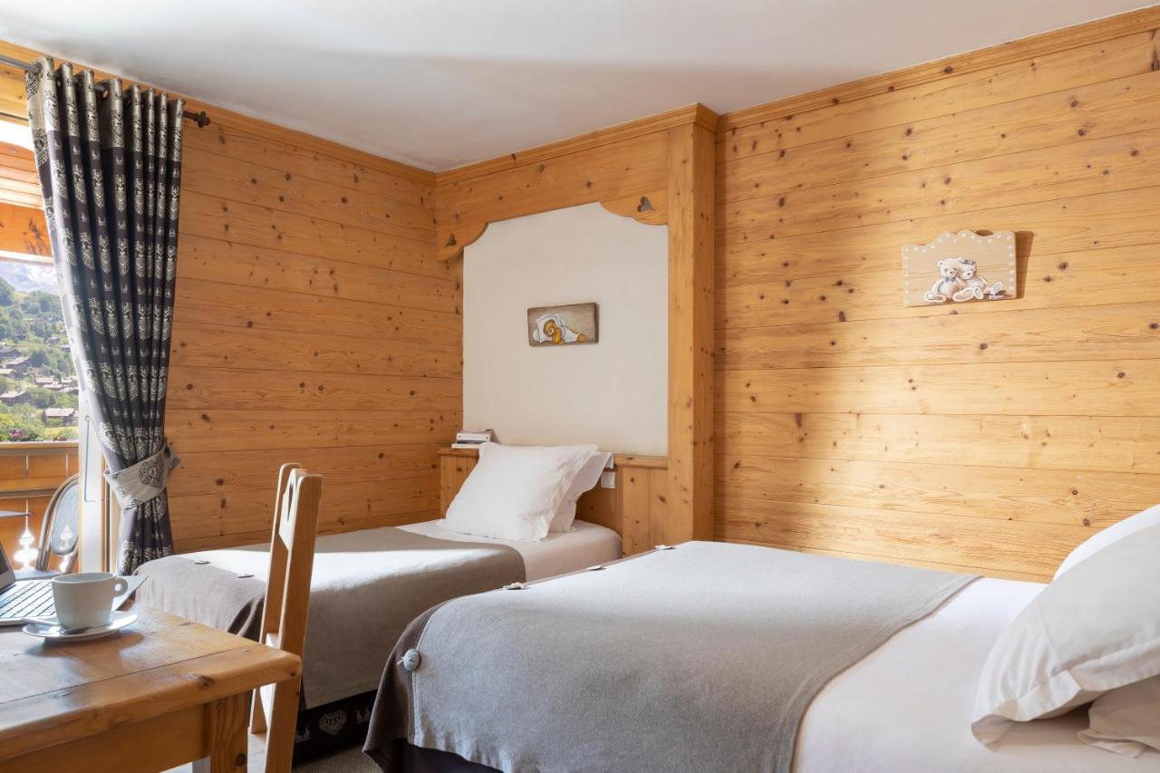 Logis La Croix-Saint-Maurice Hotel Le Grand-Bornand Bagian luar foto